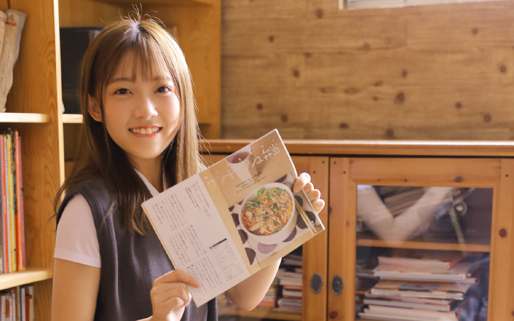 步行者小阵容频繁拉开空间加强外线投射，步行者2021阵容