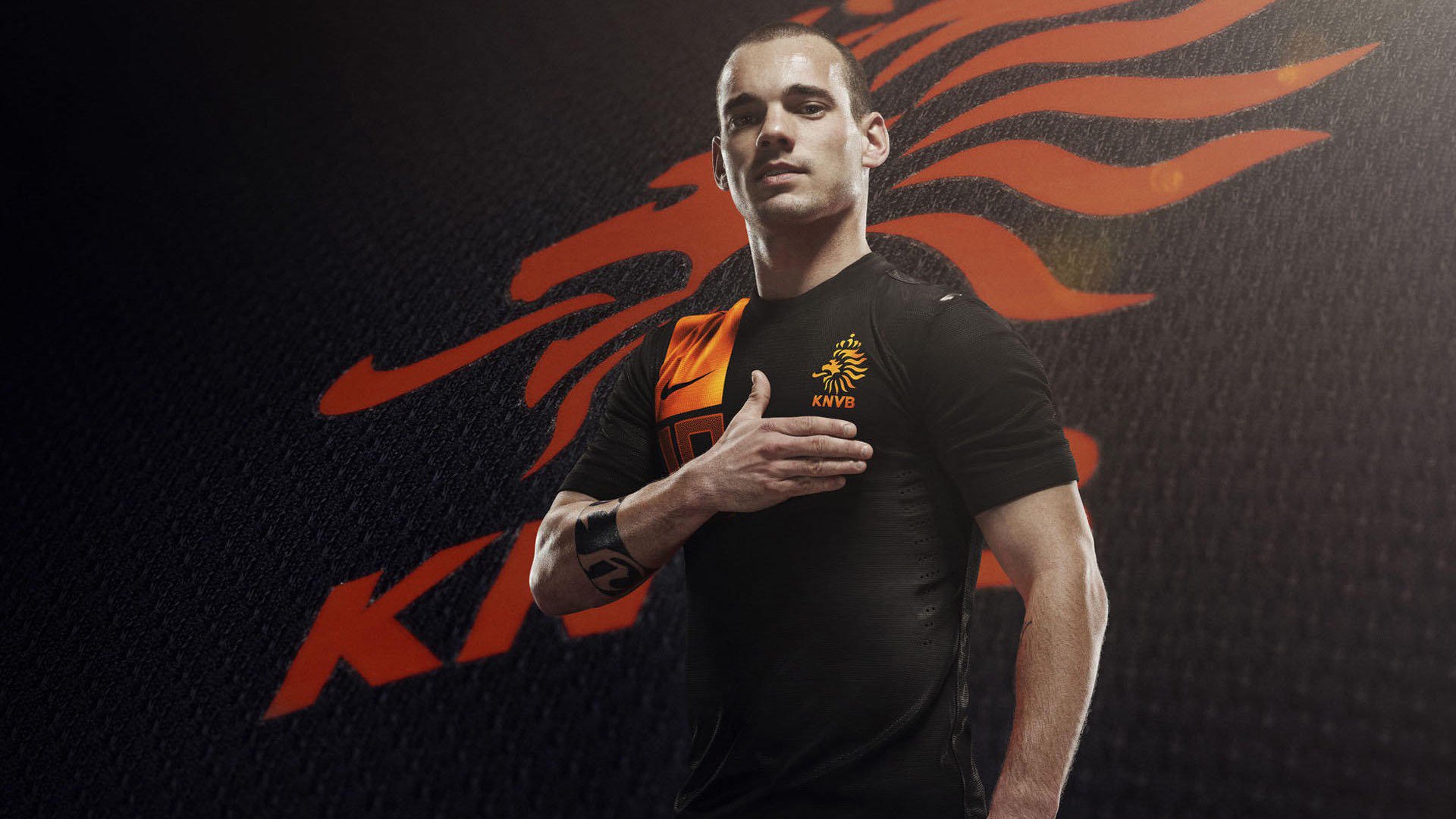 “全力奔跑!武汉马拉松激烈角逐中”